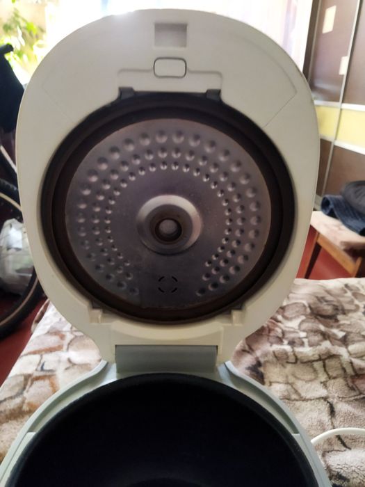 Мультиварка Vitek VT-4215 BW