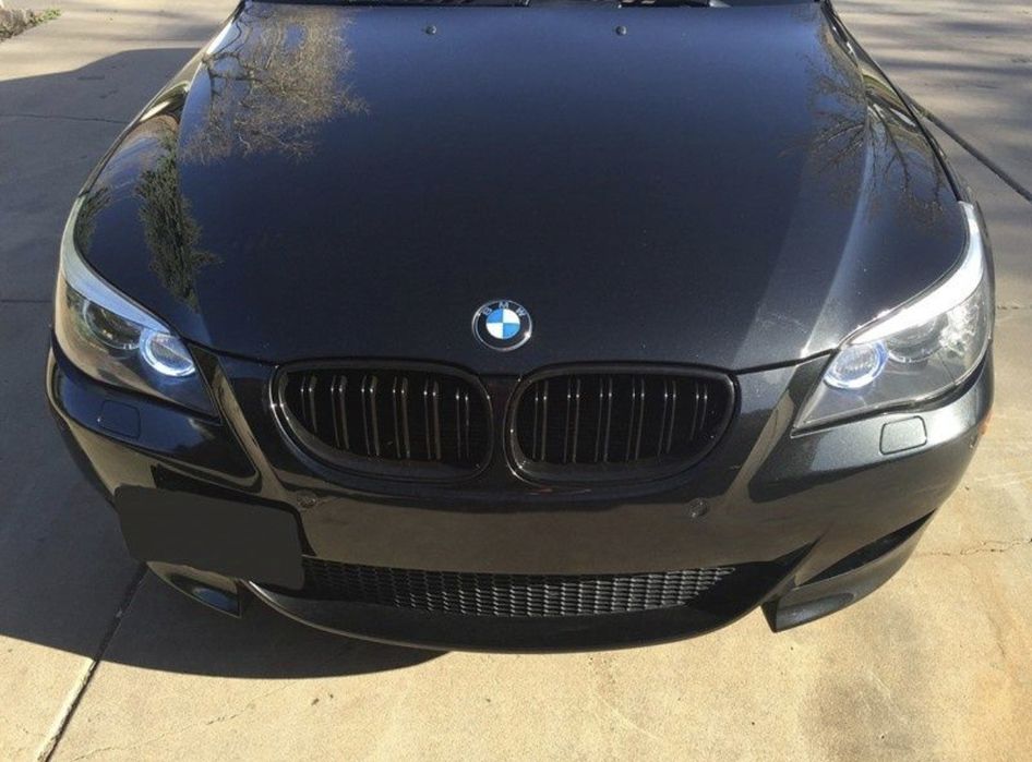 BMW E60 E61 Nerki Przedniego Zderzaka Grill Czarny Połysk