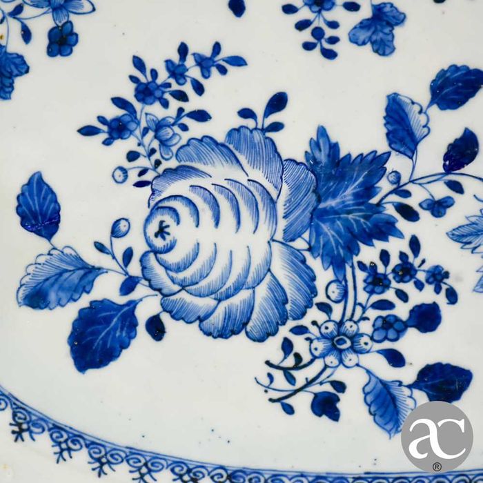 Travessa porcelana da China, Dinastia Qing Período Qianlong séc. XVIII
