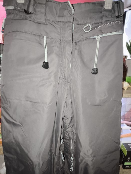 Продам штаны лижні на дівчину підлітка р.S