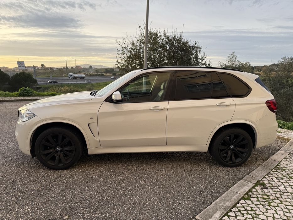 BMW X5 25D PACK M S DRIVE NACIONAL 7 LUGARES