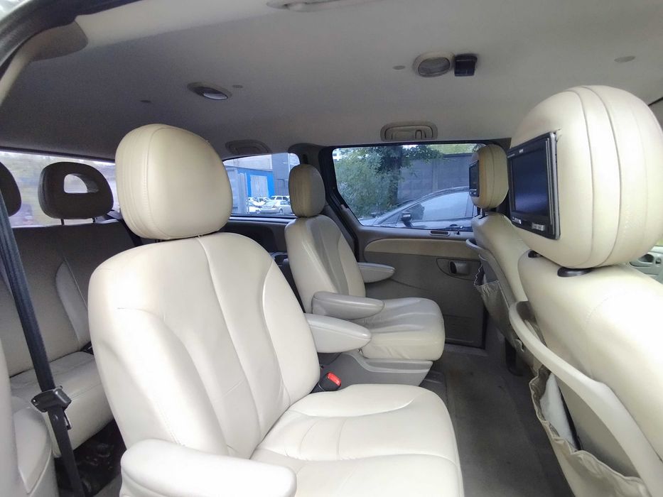 Chrysler Grand Voyager 3.3 v6 AT газ бензин автомат минивео 7 мест