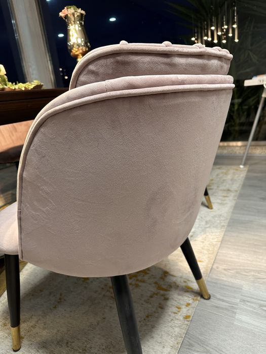 Cadeira de jantar rosa velho