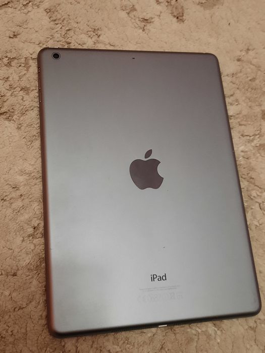 Планшет IPad Air 1 на запчастини