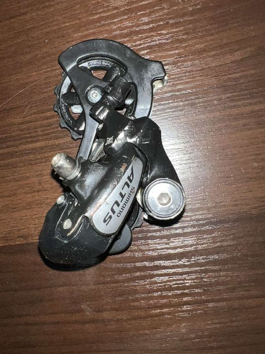 Shimano Altus задній перемикач передач вело