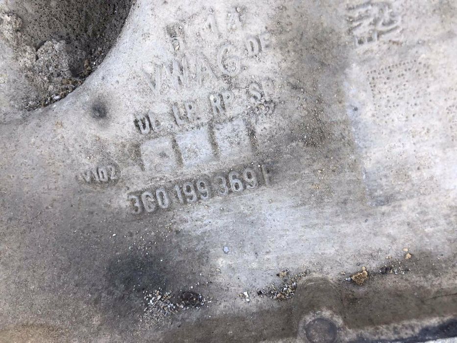 Балка підрамник Volkswagen Tiguan Passat Пассат CC B6 B7 3C0 199 369 F