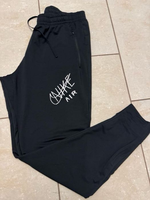 Nike Dri-Fit sportowe spodnie dresowe, czarne joggery, super stan M