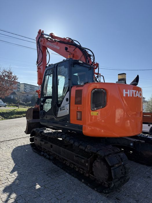 Hitachi 135 us  2016