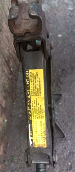 Домкрат б.у на 2 т проивзводство Канада.