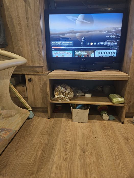 Telewizor lg smart tv 2 piloty