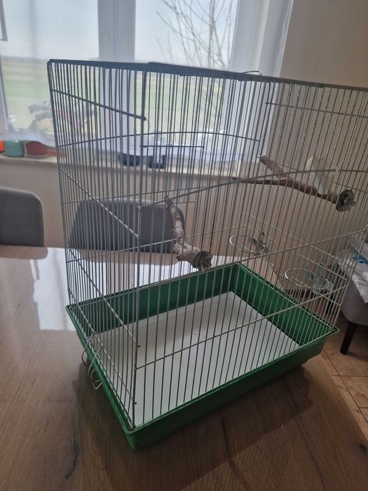 Używana klatka dla ptaka