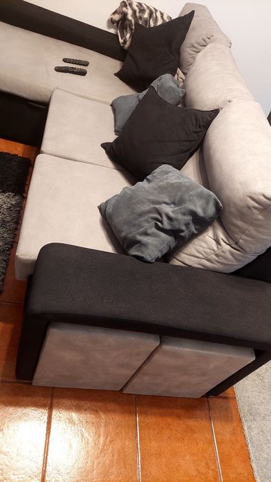 Sofa chaigue longue impecável