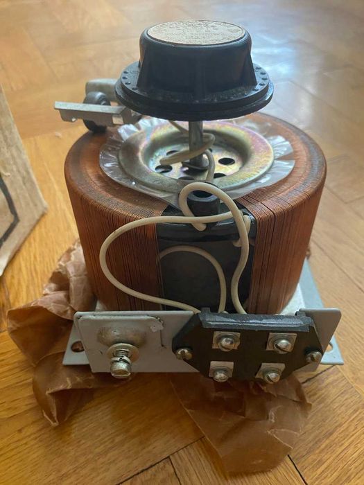 Автотрансформатор АОСН