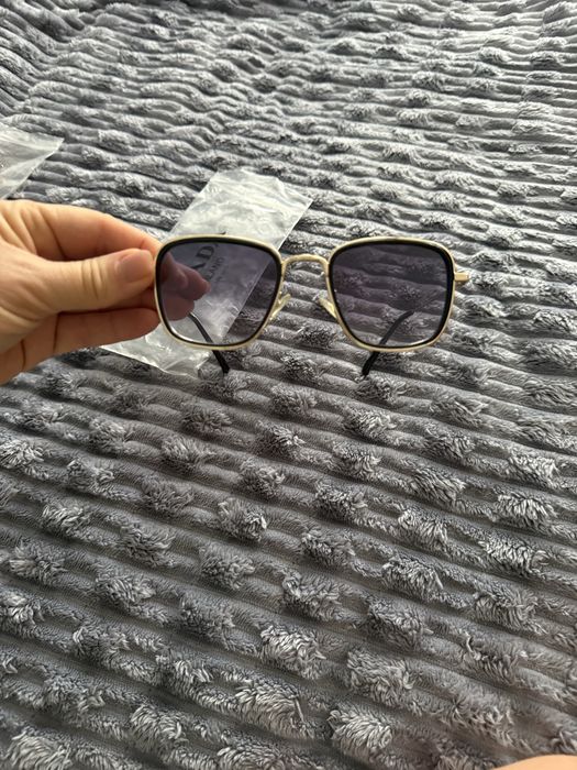 Okulary przeciwsloneczne. Damskie