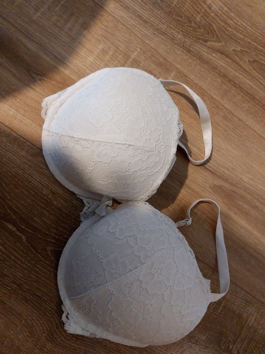 Biustonosz HM 75d biały