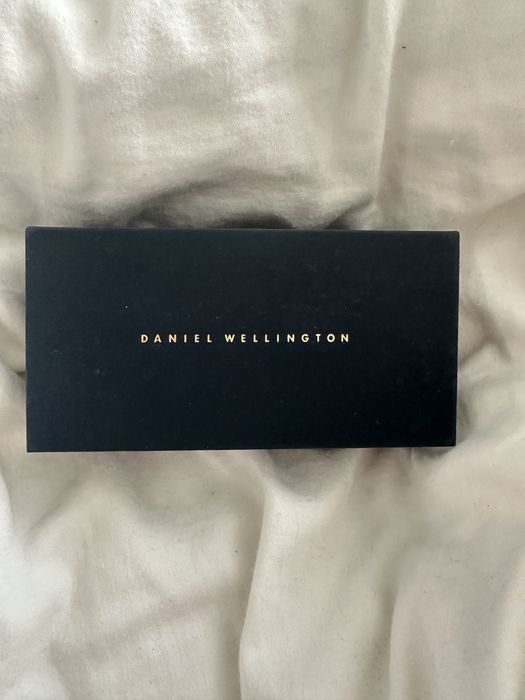 Daniel Wellington petite sterling klasyczny zegarek srebrny