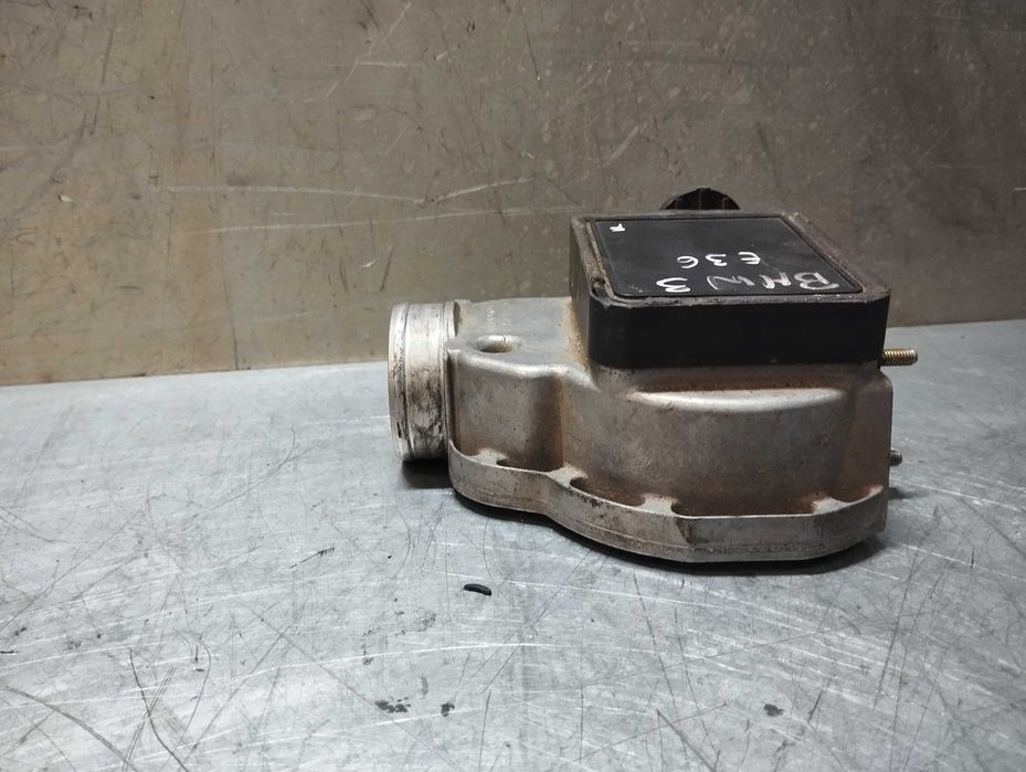 MEDIDOR DE MASSA DE AR BMW E36 316i 0280200204 17356519