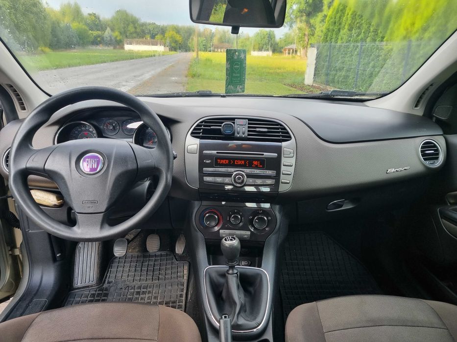 Fiat Bravo II z 2008 roku, silnik 1.9 JTD 120 KM