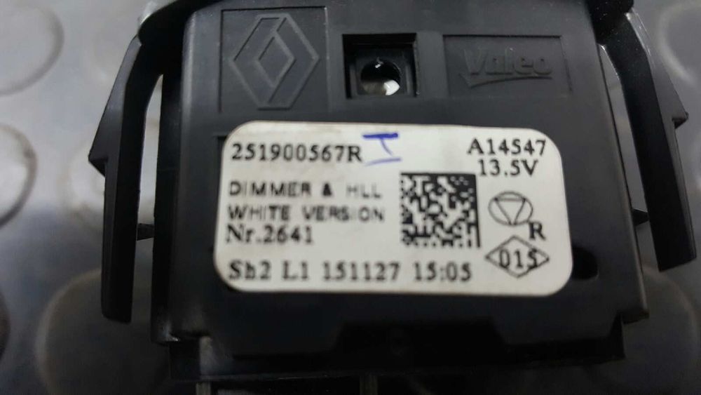 CONTROLE DE AJUSTE DE LUZES RENAULT CLIO IV BUSINESS