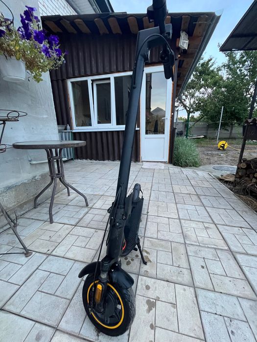 Електросамокат kugoo