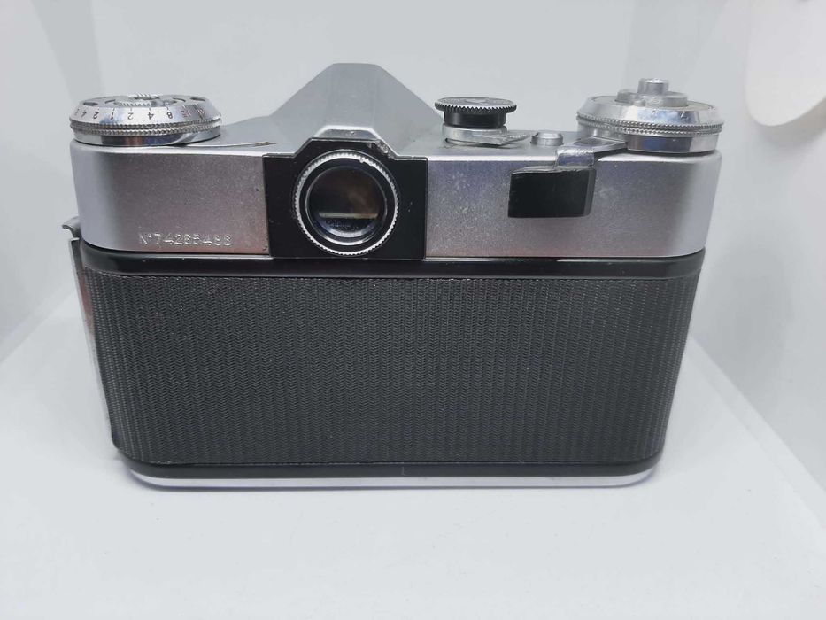Aparat fotograficzny Zenit-E obiektyw Tessar 2.8/50. Carl Zeiss Jena