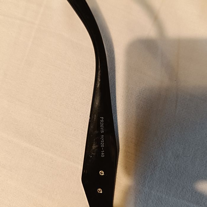 Czarne okulary Prada