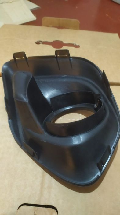 Накладка противотуманки Mitsubishi 14-7113
Накладка протитуманних фар