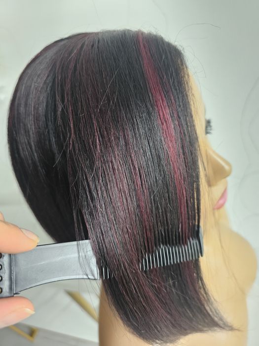 Peruka Anna long bob włosy naturalne kolor czarny bordo refleksy