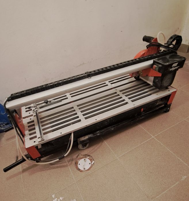 Przecinarka do gresu Norton Clipper 750L