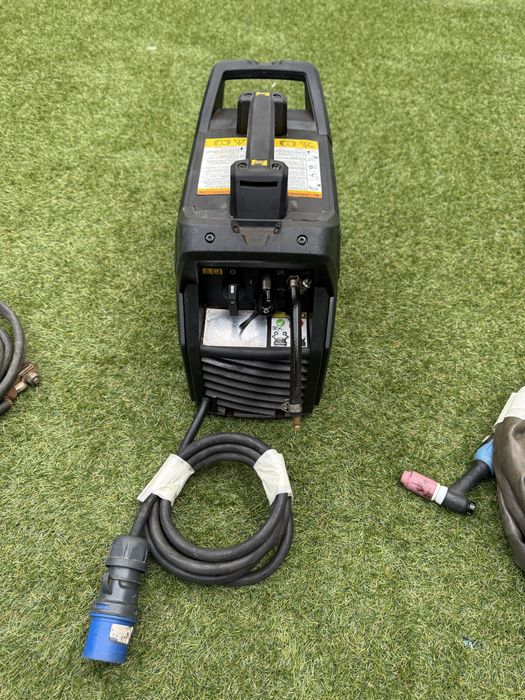 ESAB ET 300iP (Máquina de solda)