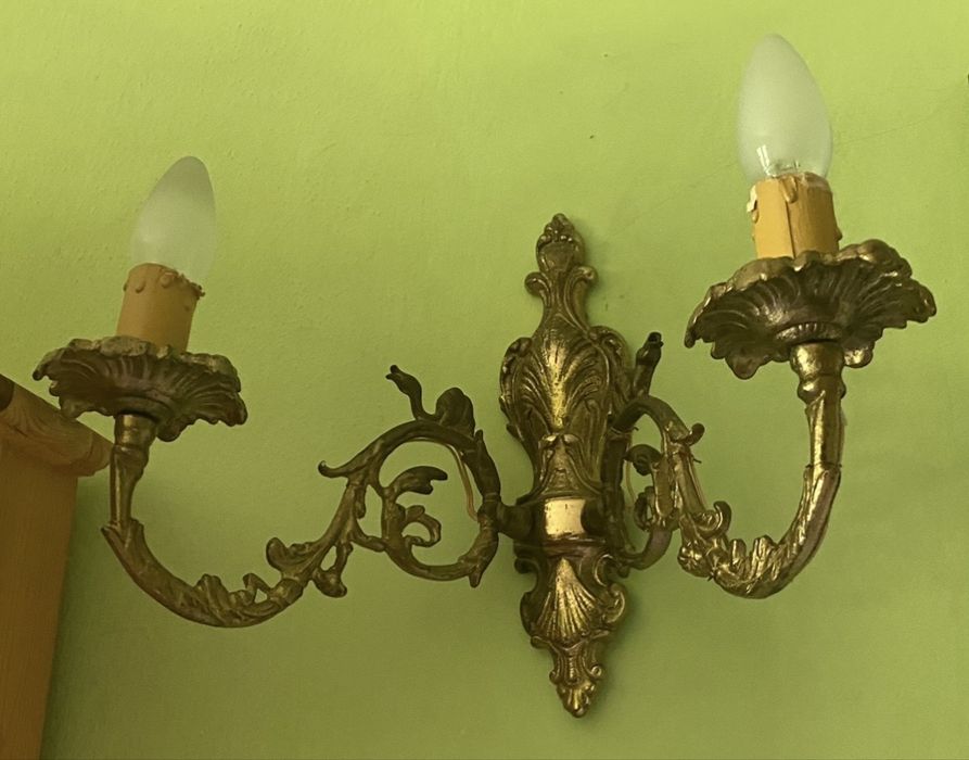 Żyrandol piękny stary