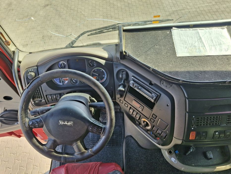 DAF XF105 сідловий тягач