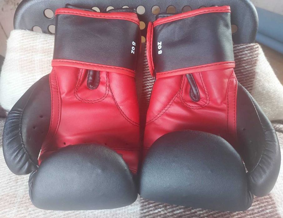 Дитячі боксерські рукавички Venum Contender Black / Red