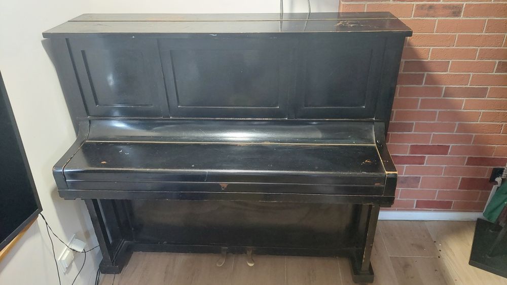 Sprzedam pianino