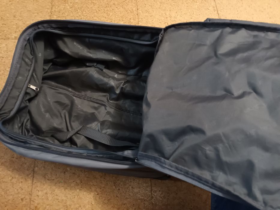 Troll de cabine cinza