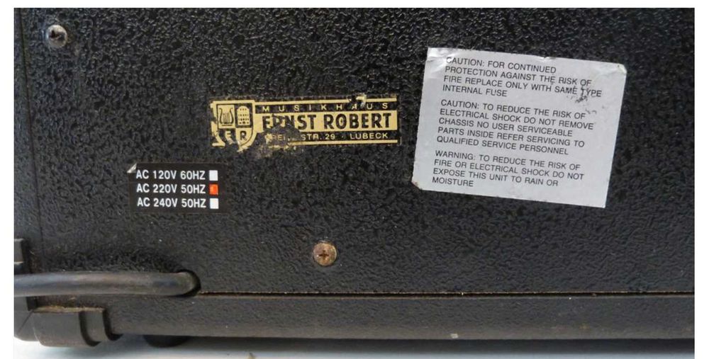 Amplificador de guitarra em bom estado