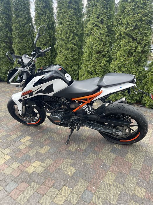 KTM.. .DUKE .125