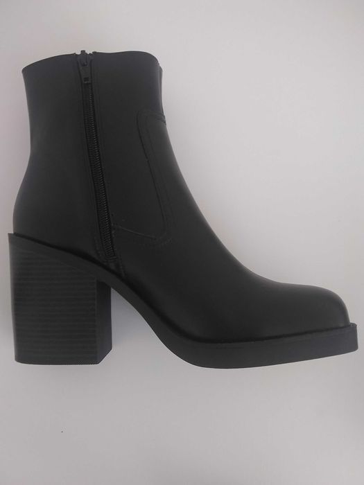 Nowe czarne botki H&M rozmiar 42
