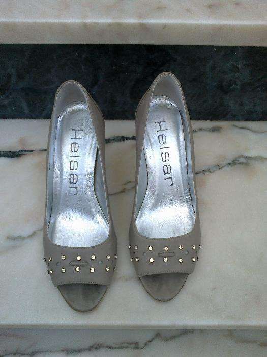 sapatos elegantes e confortaveis