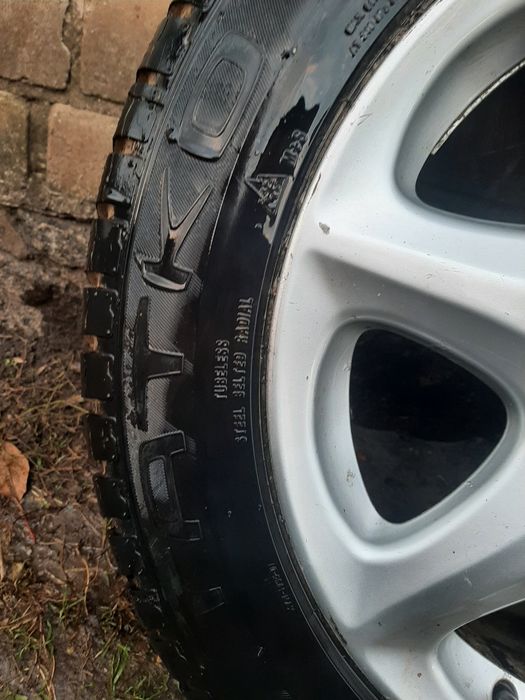 Продам резину з дисками