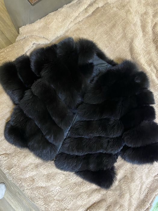 Натуральная шуба, песцовый мех