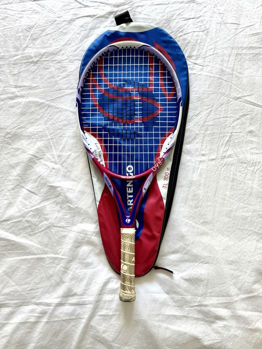 Raquete de Ténis Júnior Artengo TL 700 JR 23" + Capa Original. Bom Estado