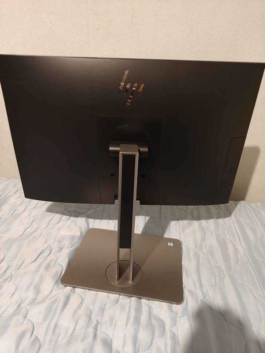 Vendo computador all-in-one HP EliteOne 800 G4, muito elegante