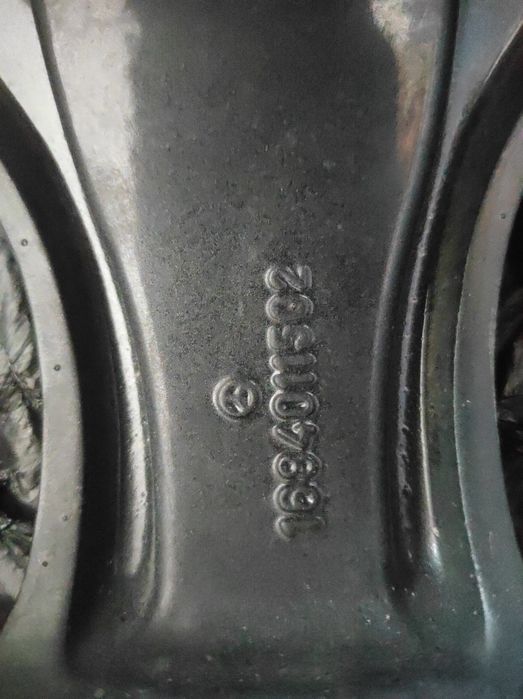 349 Felgi aluminiowe ORYGINAŁ MERCEDES A i B R 16 5x112 Ładne Czarne