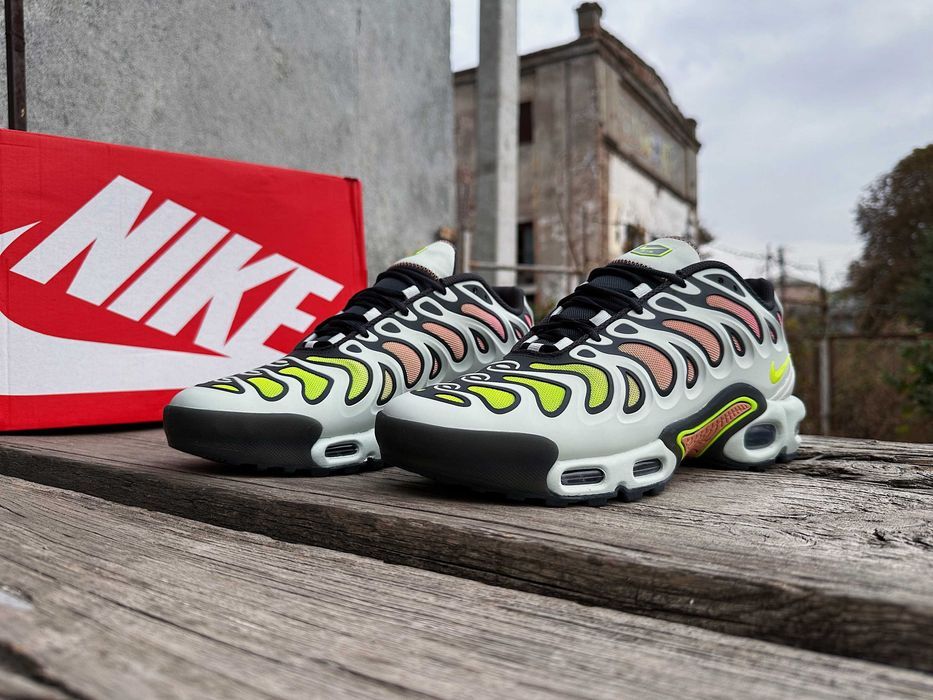Мужские кроссовки Nike Air Max Plus Drift FD4290-009 Оригинал