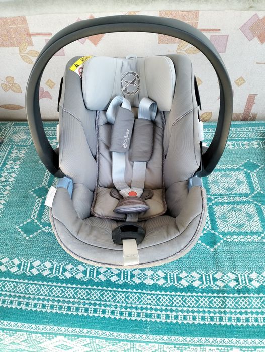Дитяче авто крісло Cybex aton 5