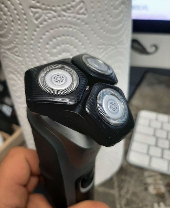 SkinIQ Golarka elektryczna Philips Seria 5000 S5885/10