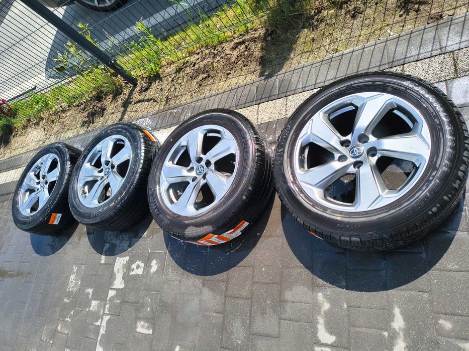 Okazja !!! Sprzedam felgi aluminiowe Toyota RAV4