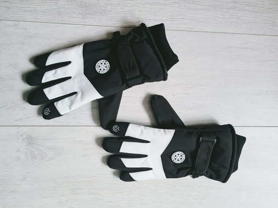 Piękne rękawice narciarskie dotykowe basic funkcjonalne futro górskie