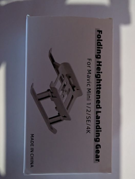 Drone base cinzenta447381391110973441